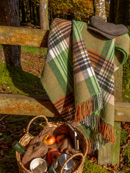 WOLLEN PLAID LW106