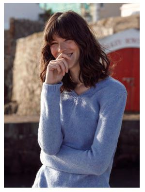 A864 DELPHI JERSEY V NECK SWEATER